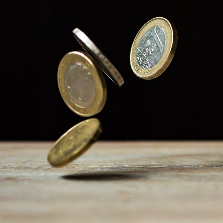 Lee más sobre el artículo 7 ayudas disponibles en 2023 para autónomos con tarifa reducida